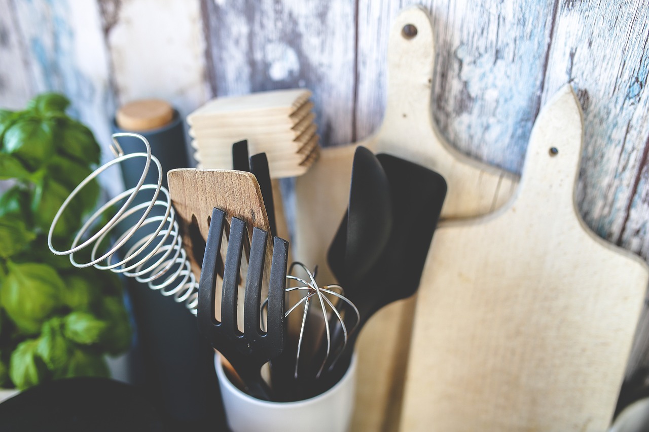 5 DIY Decor Ideas for Kitchen Counters